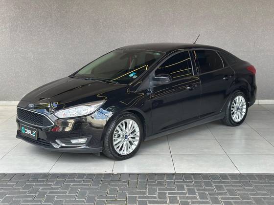 FORD FOCUS 2.0 SE FASTBACK 16V FLEX 4P POWERSHIFT